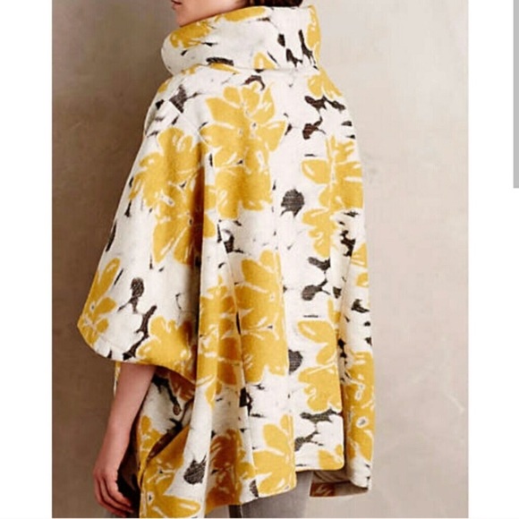 Anthropologie Saturday Sunday Cluster Flora Poncho - Picture 3 of 8